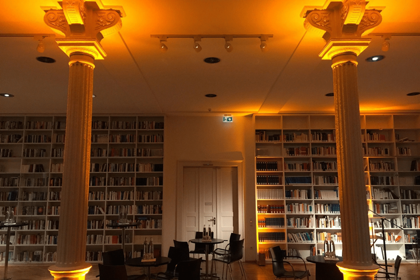 Literaturhaus München, Bibliothek
